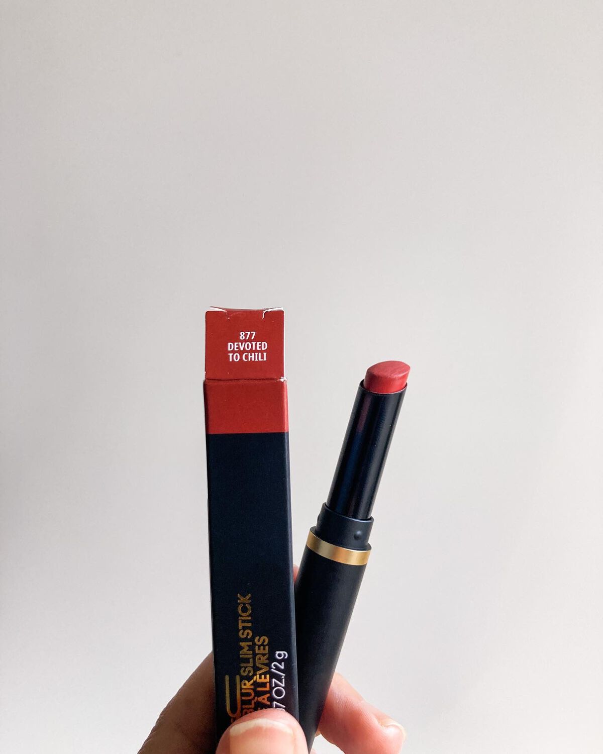 パウダー キス ベルベット ブラー スリム リップスティック デボーテッド トゥ チリ/M・A・C/口紅を使ったクチコミ（3枚目）