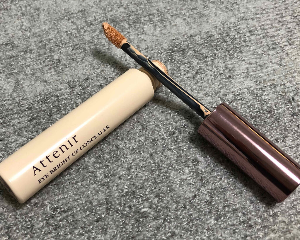 アイブライトアップ コンシーラー/アテニア/リキッドコンシーラーを使ったクチコミ（1枚目）
