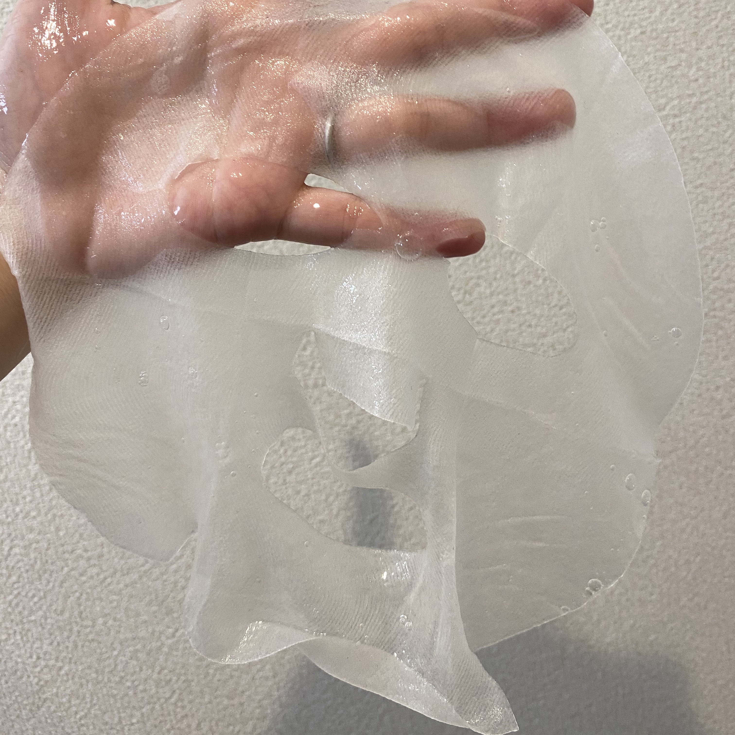 DCURE+ ティーツリーシートマスクのクチコミ「DCURE+ ティーツリーシートマスク

こちらは友人からおすそ分けしてもらいました!!!シー.....」（3枚目）