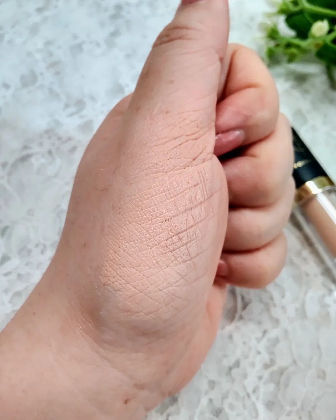 タトゥーウォータープルーフスカーコンシーラー/フォレンコス/リキッドコンシーラーを使ったクチコミ(4枚目)