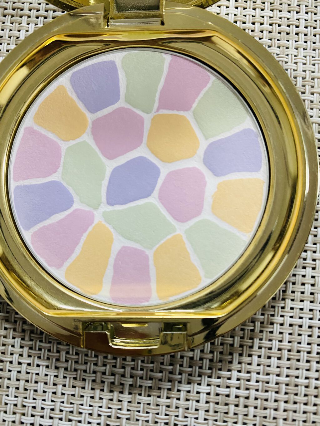 ラ プードル オートニュアンス/Elégance/プレストパウダーを使ったクチコミ（3枚目）