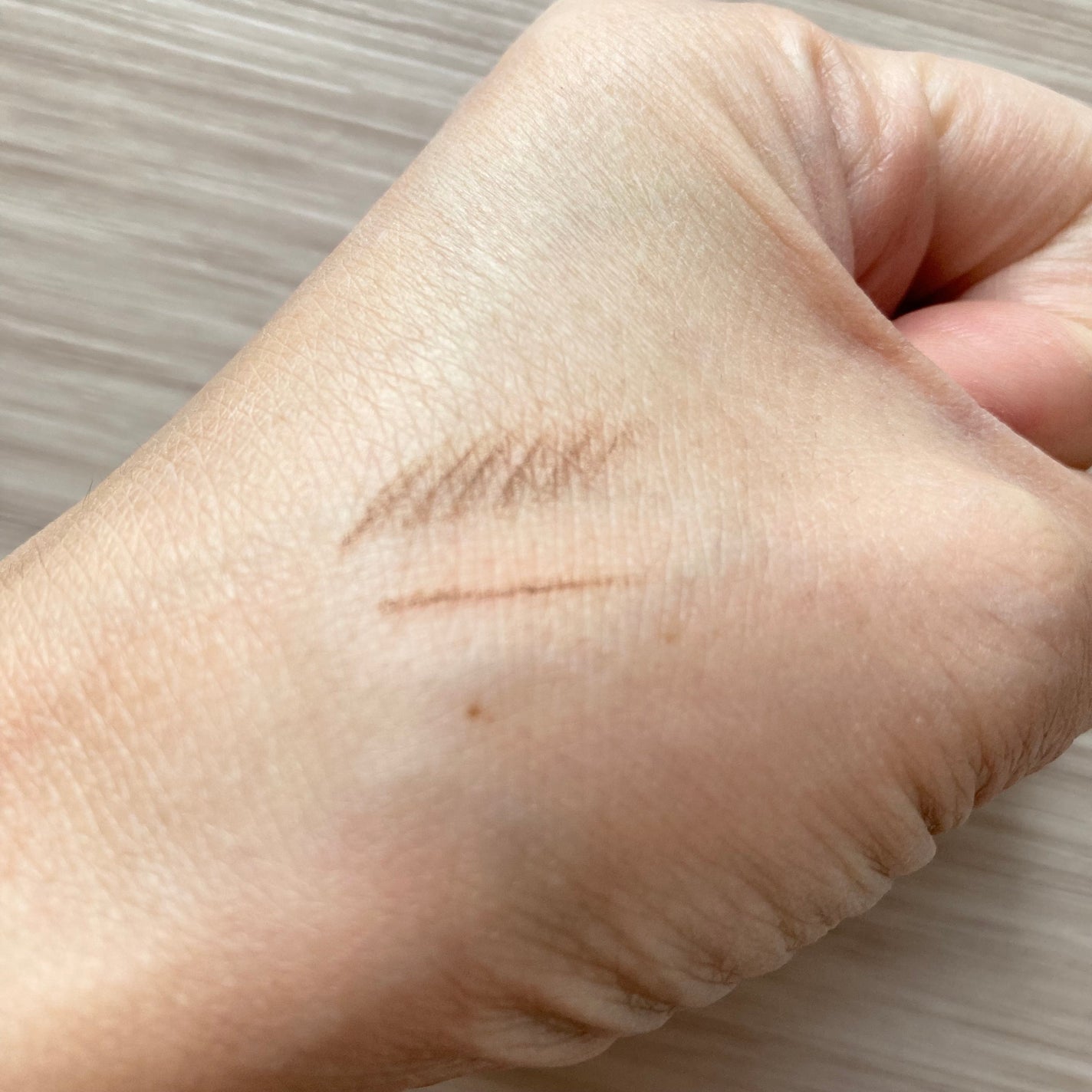 ウォータープルーフ アイブロウ(超極細芯)/FASIO/アイブロウペンシルを使ったクチコミ(2枚目)