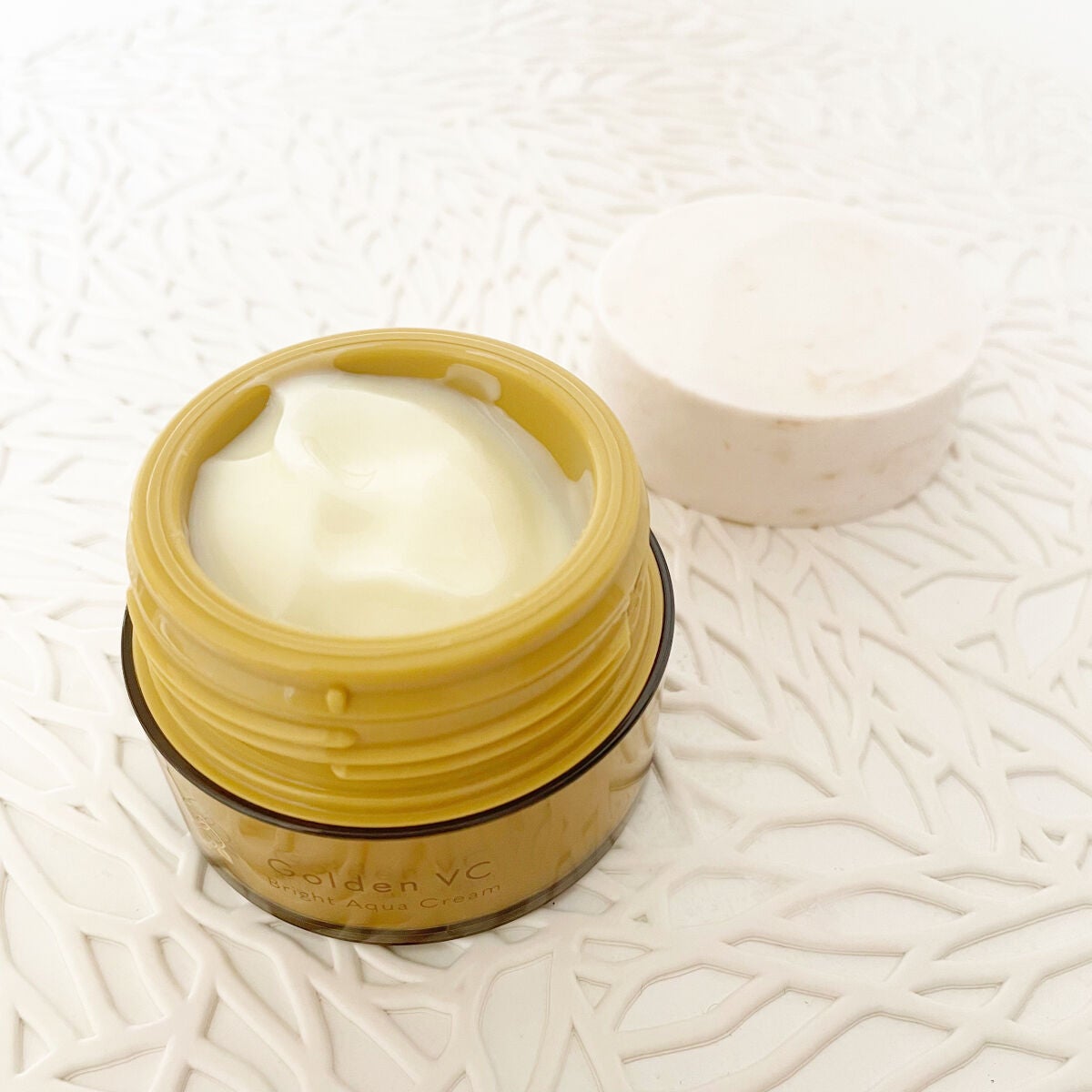 ゴールデンVC ブライト アクアクリーム/fracora/フェイスクリームを使ったクチコミ(2枚目)