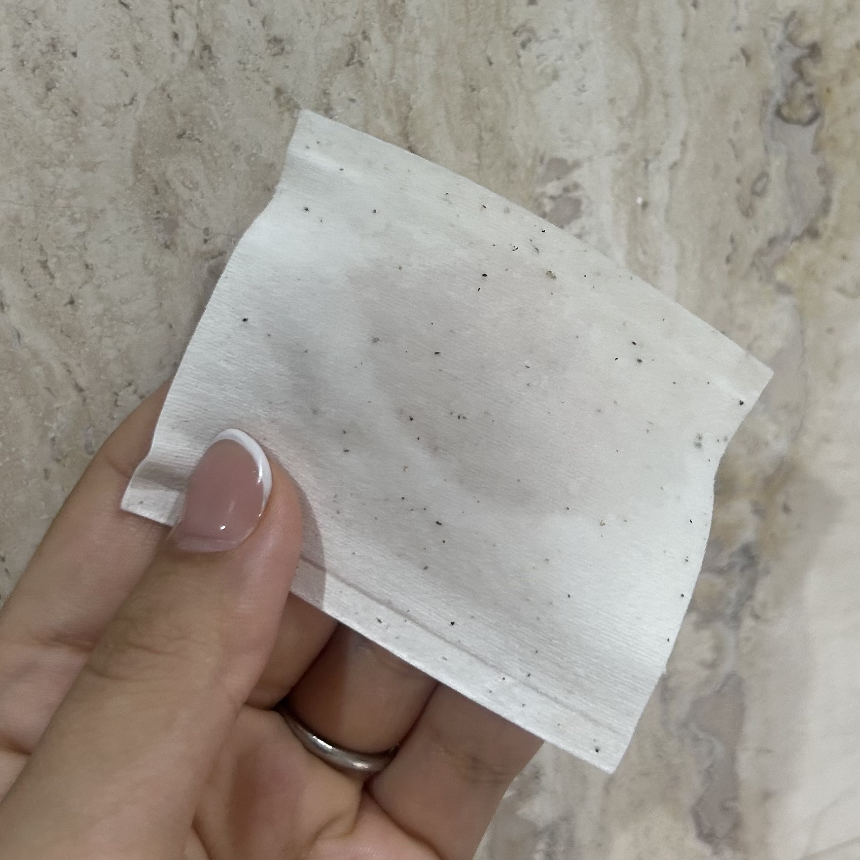 ミセルクレンジングウォーター/GARNIER SKIN NATURALS (海外)/クレンジングウォーターを使ったクチコミ（2枚目）