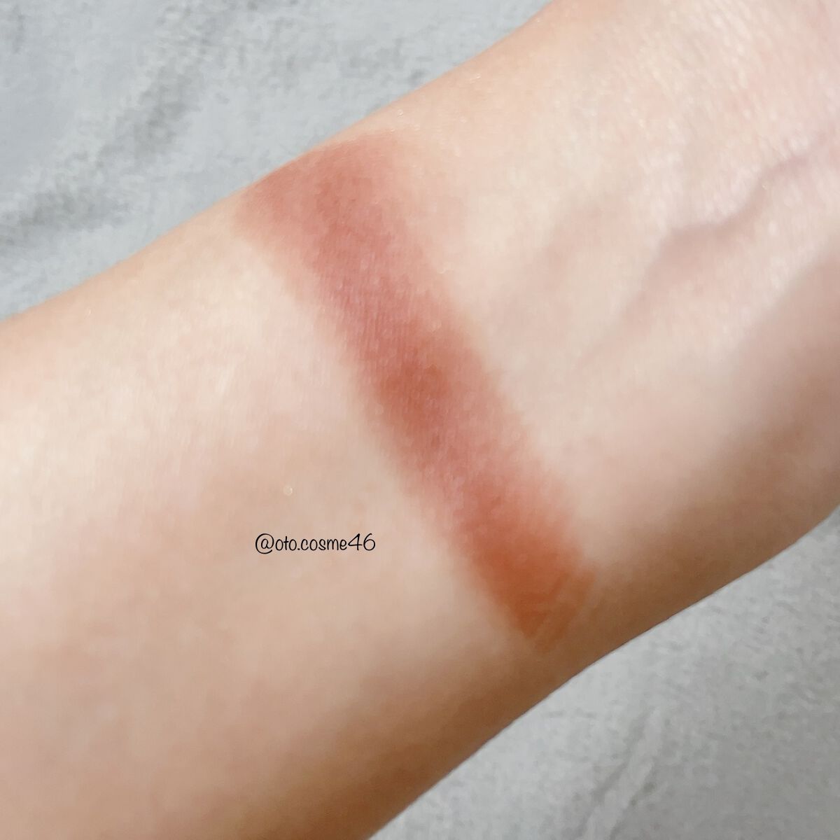 エクストラ ディメンション アイシャドウ アマラス アロイ/M・A・C/単色アイシャドウを使ったクチコミ（3枚目）