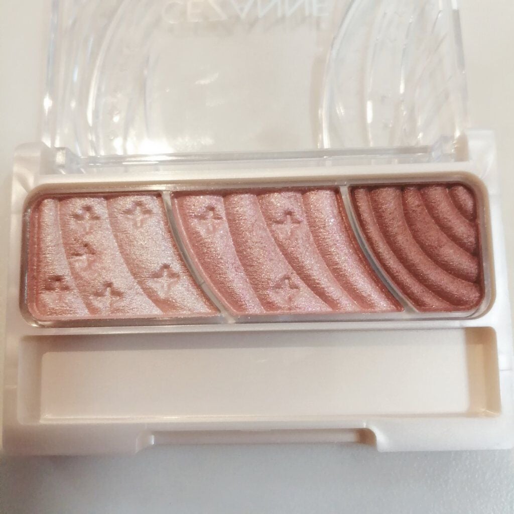 トーンアップアイシャドウ/CEZANNE/アイシャドウパレットを使ったクチコミ(2枚目)