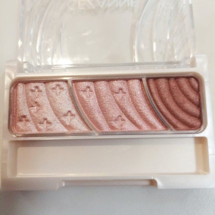 トーンアップアイシャドウ/CEZANNE/アイシャドウパレットを使ったクチコミ(2枚目)