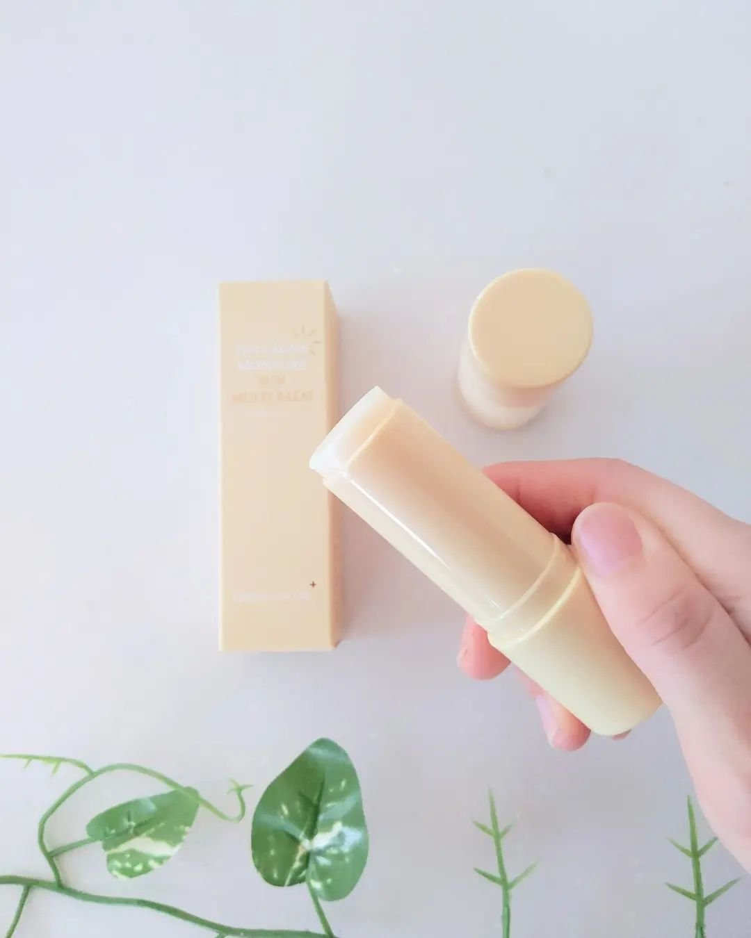 コラーゲンモイスチャーSUNマルチバーム/DERMASHARE/日焼け止めスティックを使ったクチコミ（2枚目）