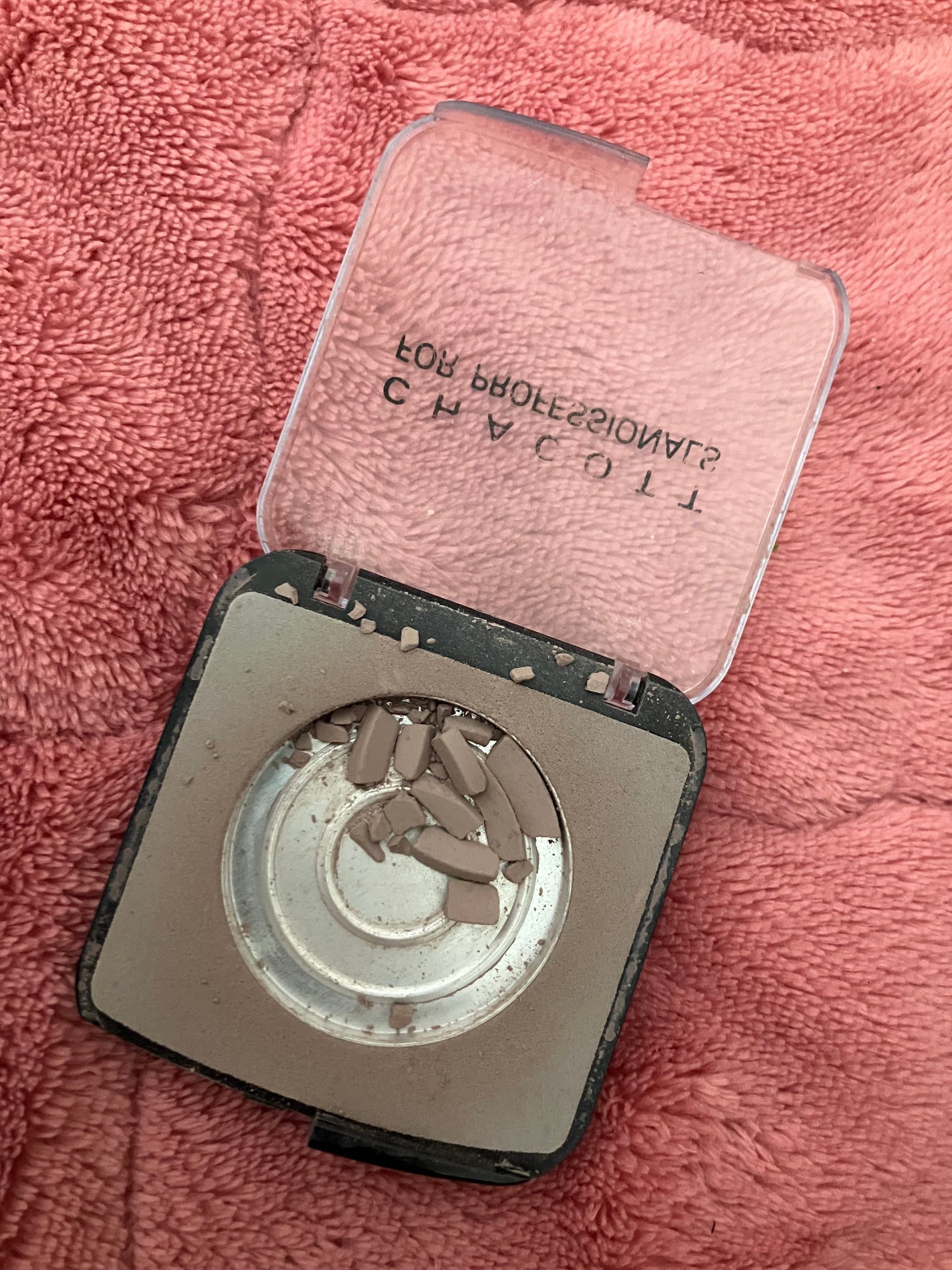 メイクアップカラーバリエーション/チャコット・コスメティクス/単色アイシャドウを使ったクチコミ(3枚目)