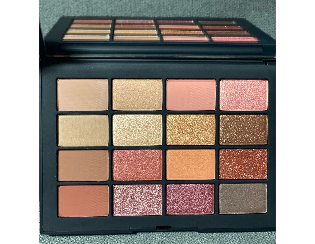 サマーアンレイテッド アイシャドーパレット/NARS/アイシャドウパレットを使ったクチコミ（3枚目）