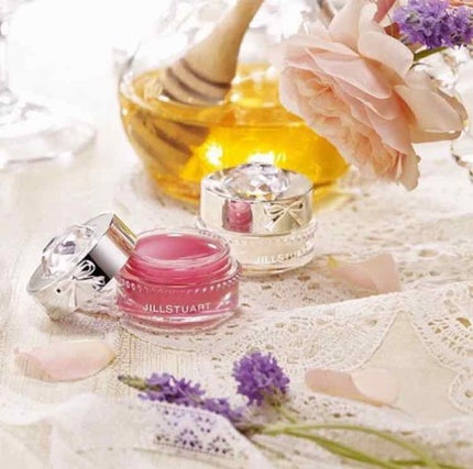 ジルスチュアート リラックス メルティ リップバーム/JILL STUART/リップケアを使ったクチコミ(2枚目)