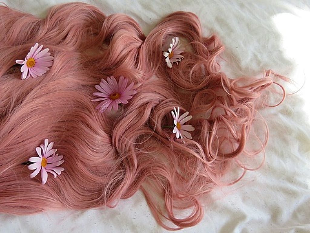 髪の毛のダメージは大丈夫？口コミで人気のヘアオイルを使ってケアしよう♡のサムネイル