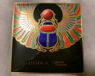 ZEESEA × 大英博物館 16 Colors Eyeshadow Tray

スカラベのアイシャドウを購入しました✨
パッケージが高級感溢れまくり…！

本当はクレオパトラが欲しかったのですが、スカ