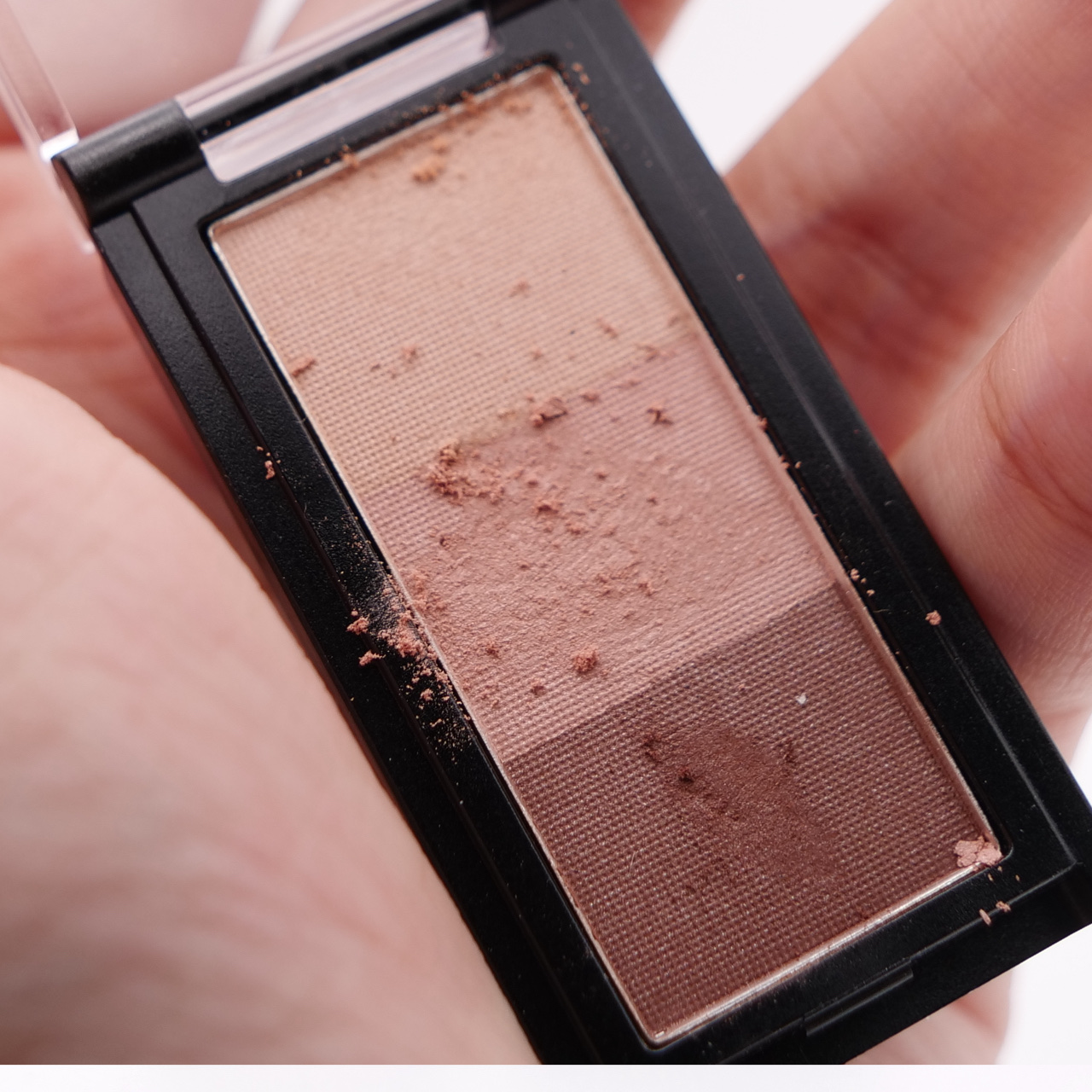 U R GLAM アイブロウパウダーN のクチコミ「U R GLAMのアイブロウがリニューアル！！


人気だから01と02とかのメインのアイブロ.....」（3枚目）