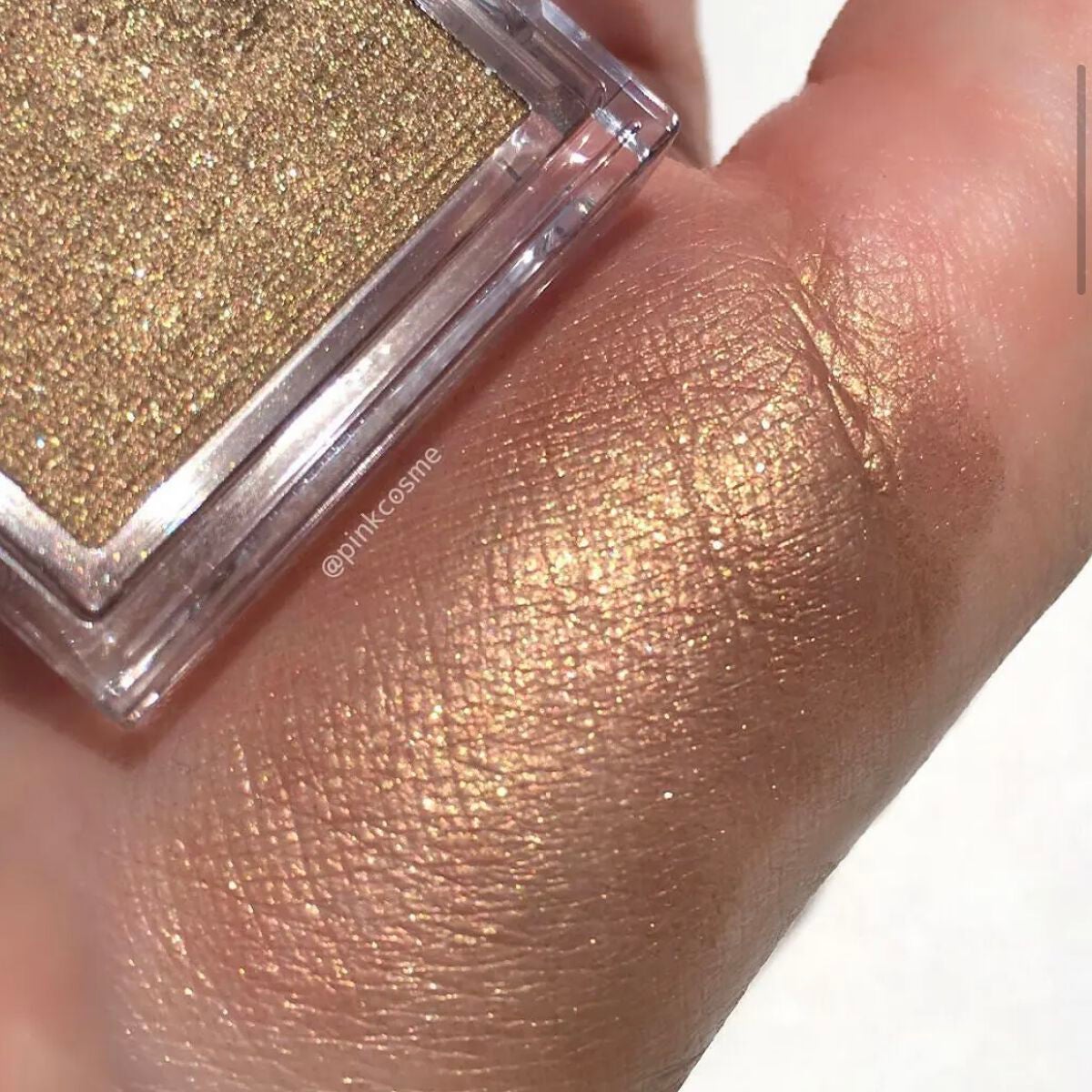 シャドーカスタマイズ/MAJOLICA MAJORCA/単色アイシャドウを使ったクチコミ(5枚目)