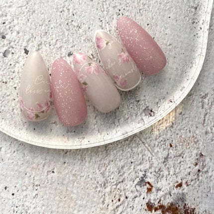 naomi on LIPS 「今月のテーマはスイートピーでした😌コンセレクトさんの筆を使っ..」(2枚目)