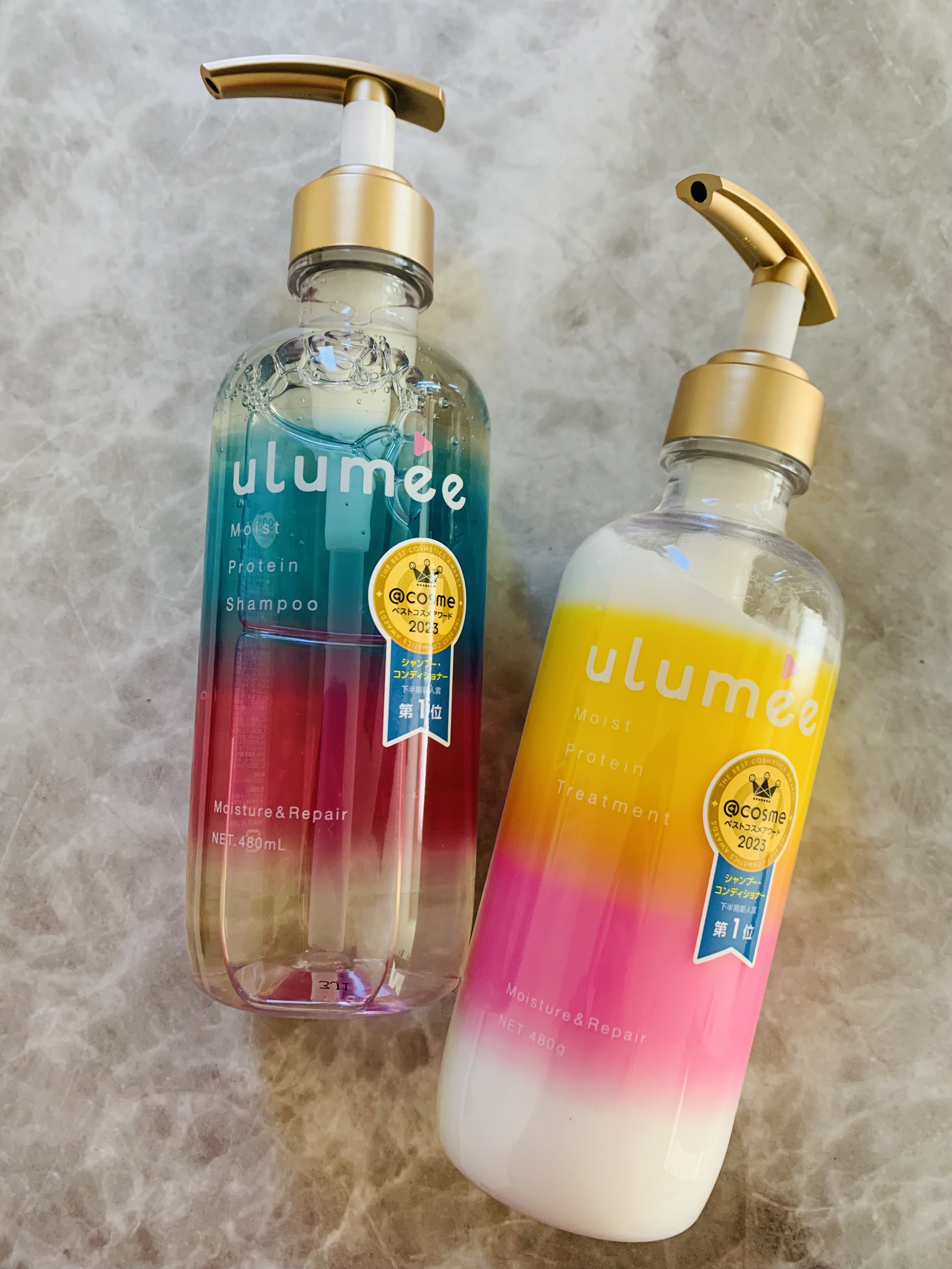 ウルミー
モイストプロテインシャンプー＆トリートメント

ヘアアイロン・紫外線・ヘアカラーのダメージから髪を守ってくれ
毛髪の内部まで水分バランスを保ちながらうるおいを閉じ込めてくれます

いい香りで癒されます