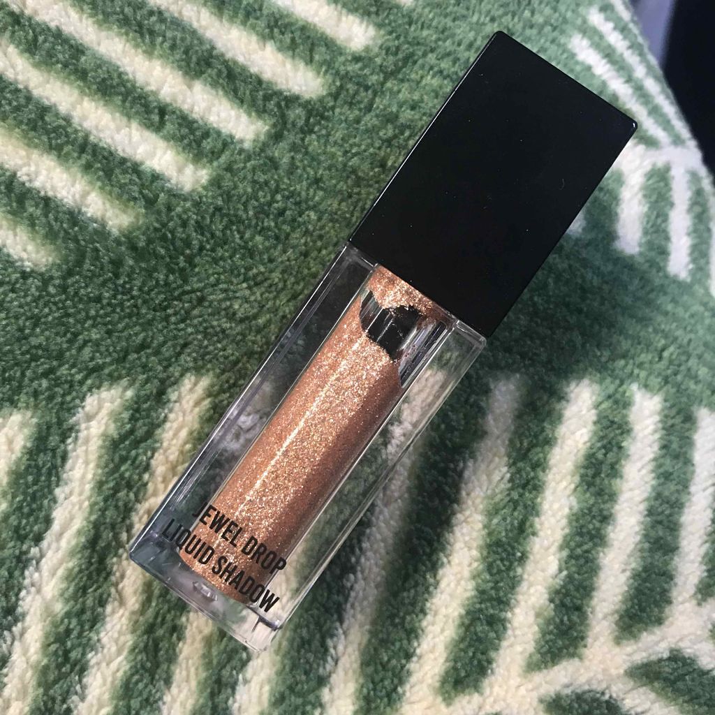 芋煮 on LIPS 「MISSHAジュエルドロップシャドウゴールドですリキッドのアイ..」(1枚目)