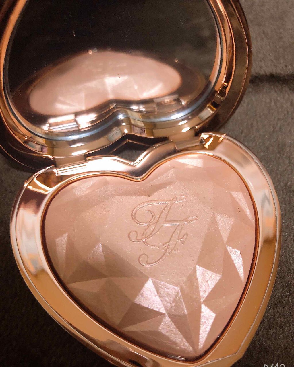 ラブ ライト ハイライター レイ オブ ライト/Too Faced/パウダーハイライトを使ったクチコミ（1枚目）