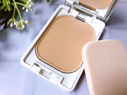 ちふれ UV パウダー ファンデーションのクチコミ「日中の紫外線から肌を守るパウダーファンデ😊
時間が経っても崩れにくく、透明感※あふれる肌に✨
.....」(3枚目)