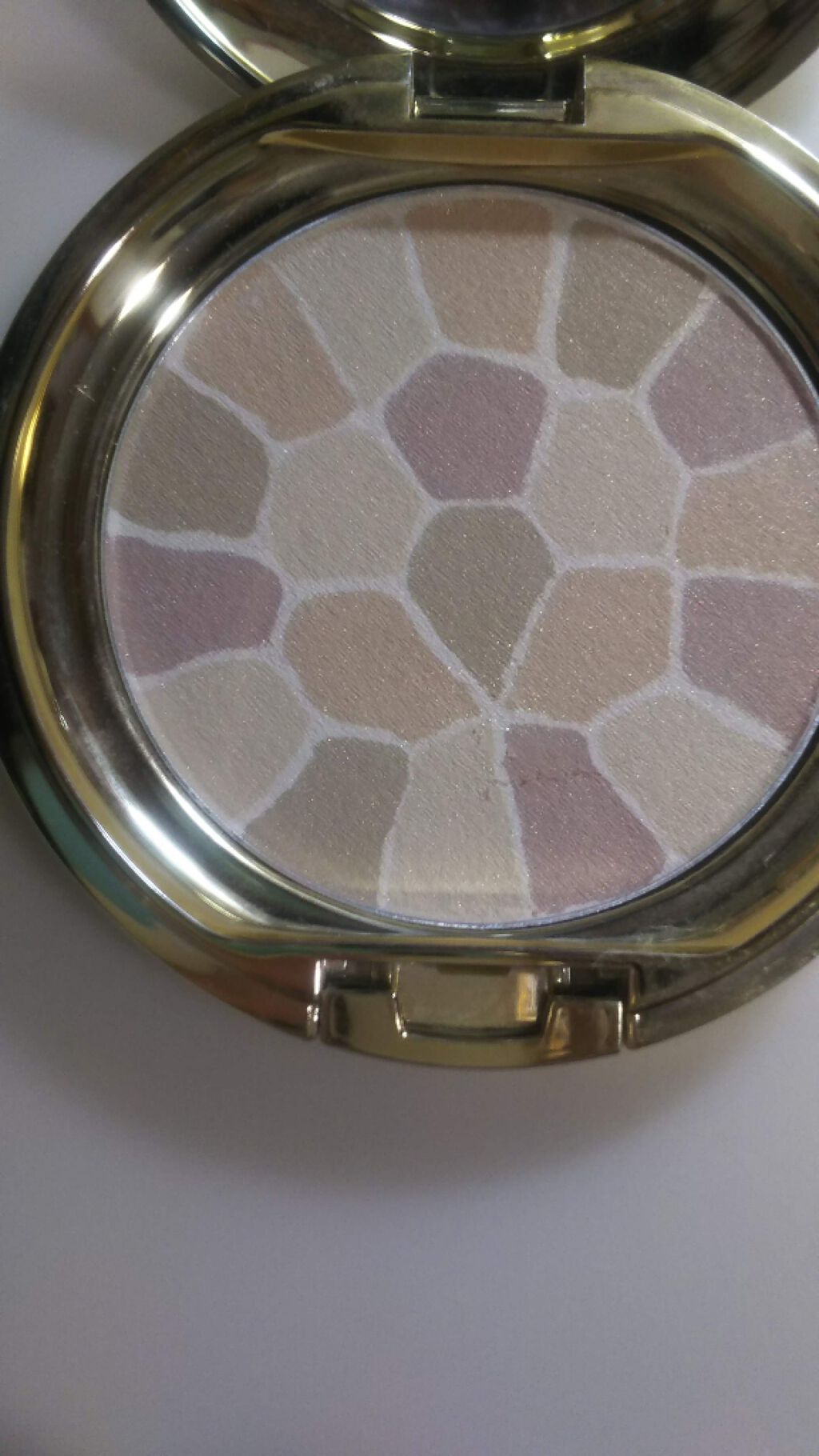 ラ プードル オートニュアンス/Elégance/プレストパウダーを使ったクチコミ（1枚目）