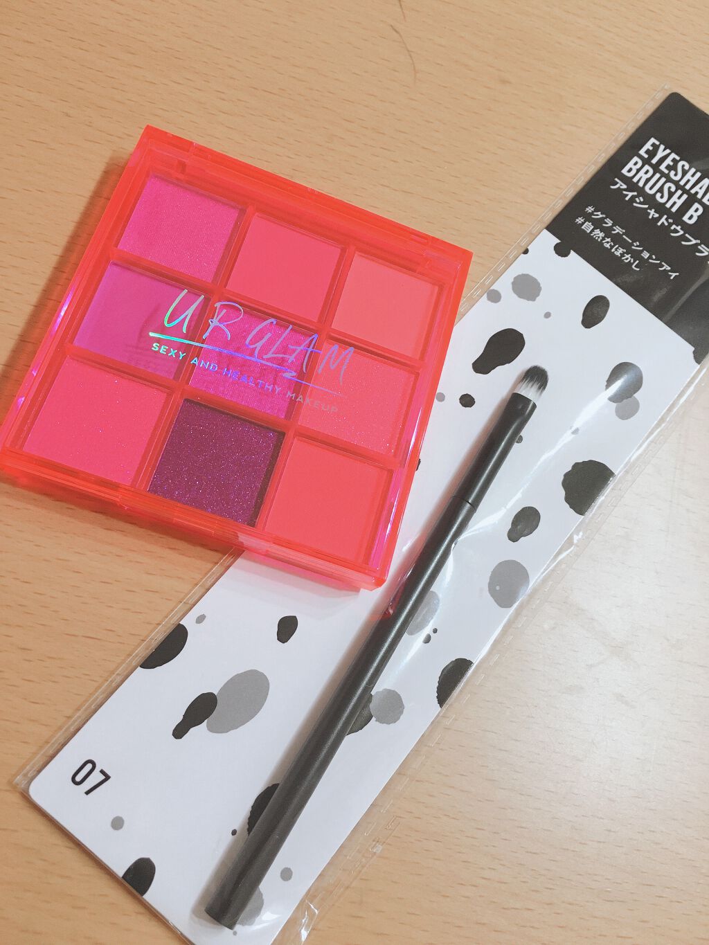 UR GLAM BLOOMING EYE COLOR PALETTE/U R GLAM/アイシャドウパレットを使ったクチコミ(1枚目)