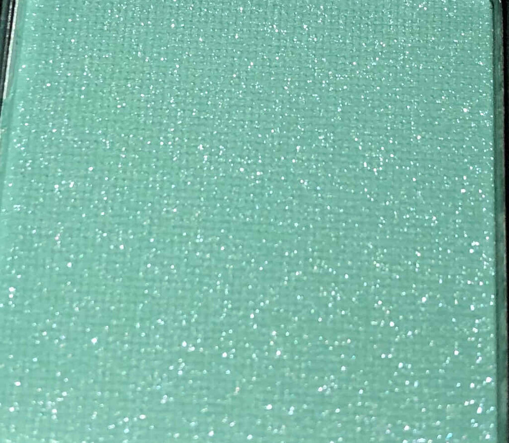 UR GLAM　SELECT EYES シャイニーグリーン/U R GLAM/単色アイシャドウを使ったクチコミ（2枚目）