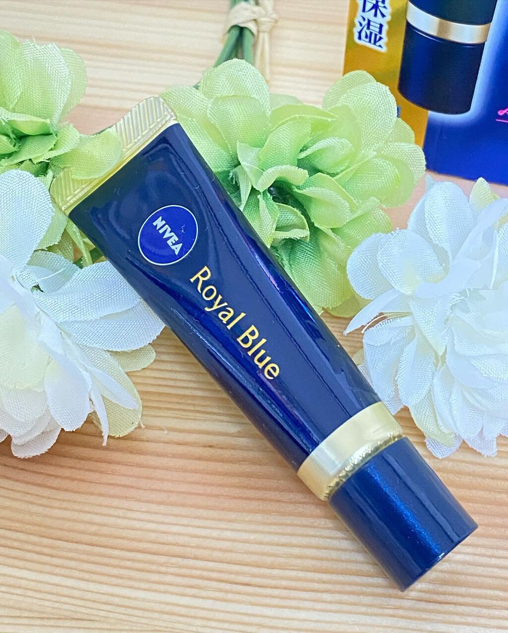 ニベア　ロイヤルブルーリップ　濃密美容ケア/ニベア/リップ美容液を使ったクチコミ（2枚目）
