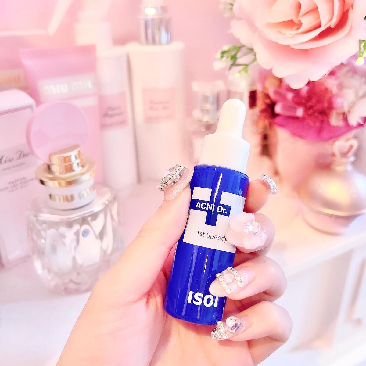 ⁡
⁡
 人気の韓国コスメ @isoi_global の
アクニ　Dr.ファースト スピーディースポット💄
⁡
⁡
これは夏にぴったりのニキビケアアイテム❕
過度な皮脂や刺激に敏感な肌におすすめの
トラブルスポット商品₍ᐢ o̴̶̷᷄ ̫