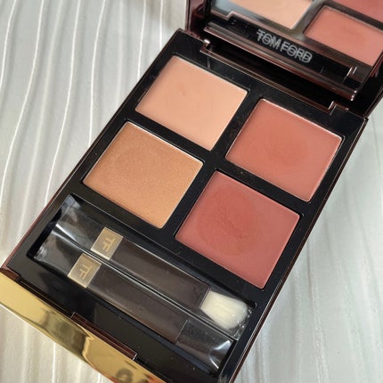 TOM FORD アイシャドウパレット 029 アイ カラー クォード 029 デザート フォックス / TOM FORD