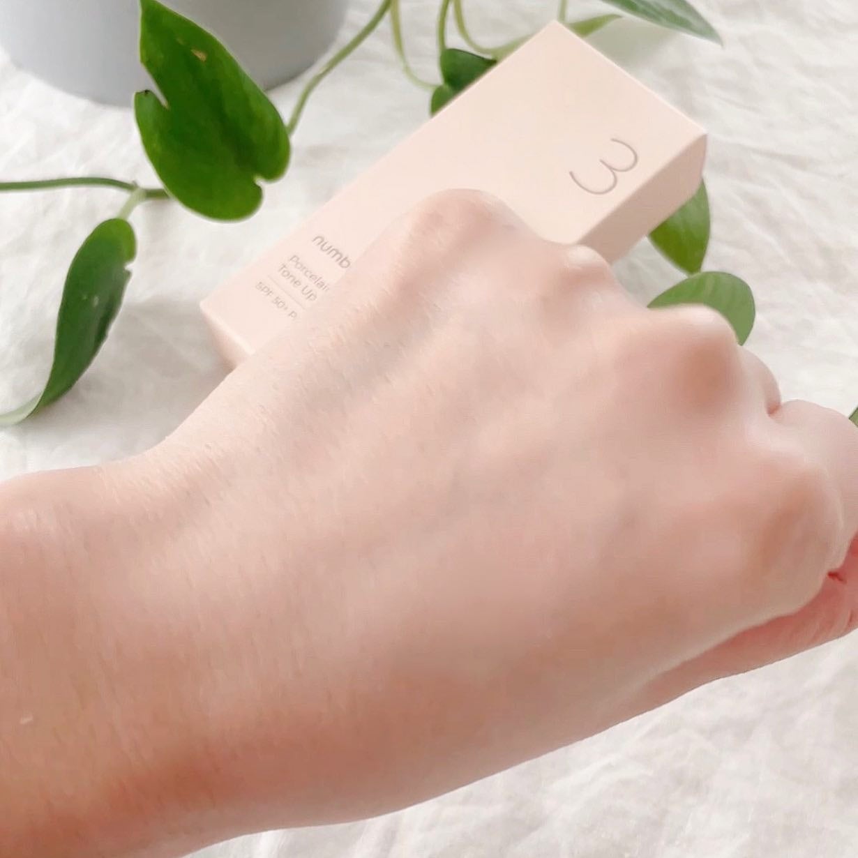 3番 ノーファンデ陶器肌トーンアップクリーム/numbuzin/化粧下地を使ったクチコミ(3枚目)