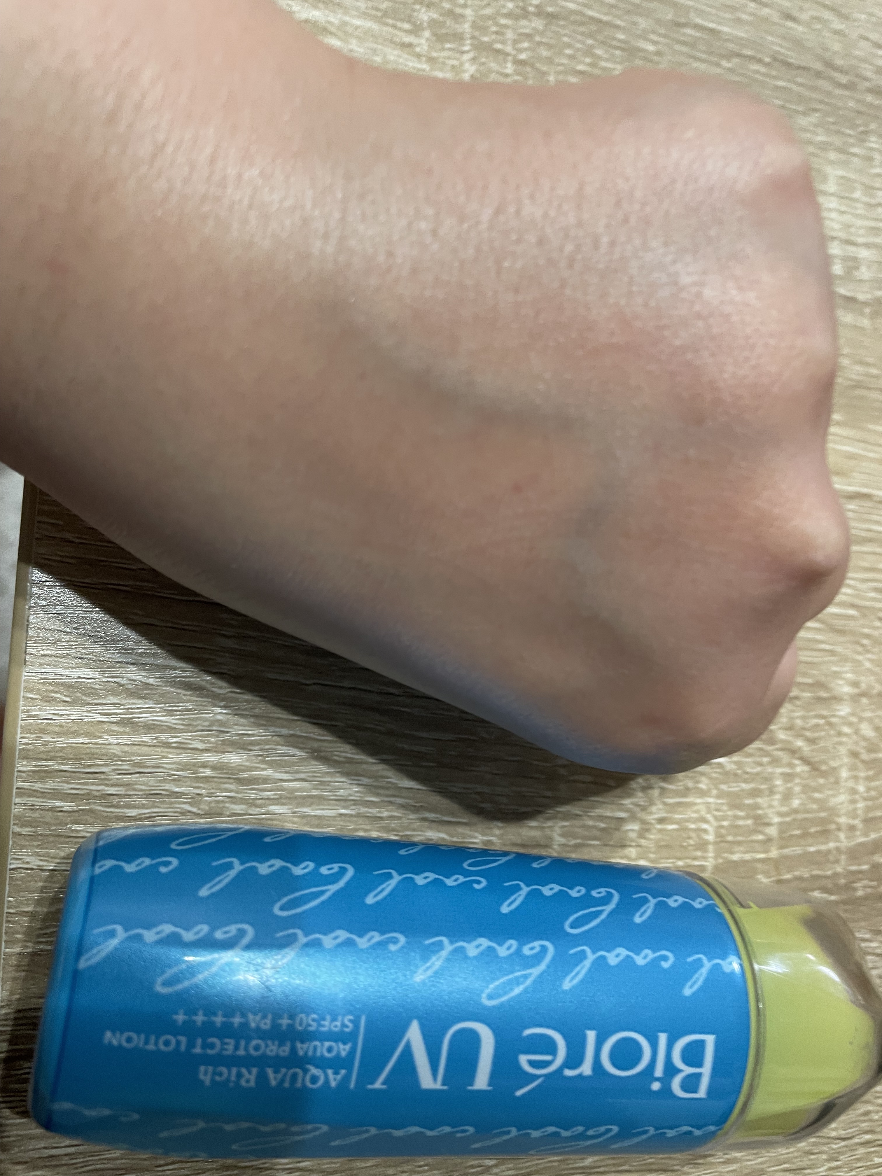 ビオレUV アクアリッチ アクアプロテクトローション クール/ビオレ/日焼け止めローションを使ったクチコミ（3枚目）