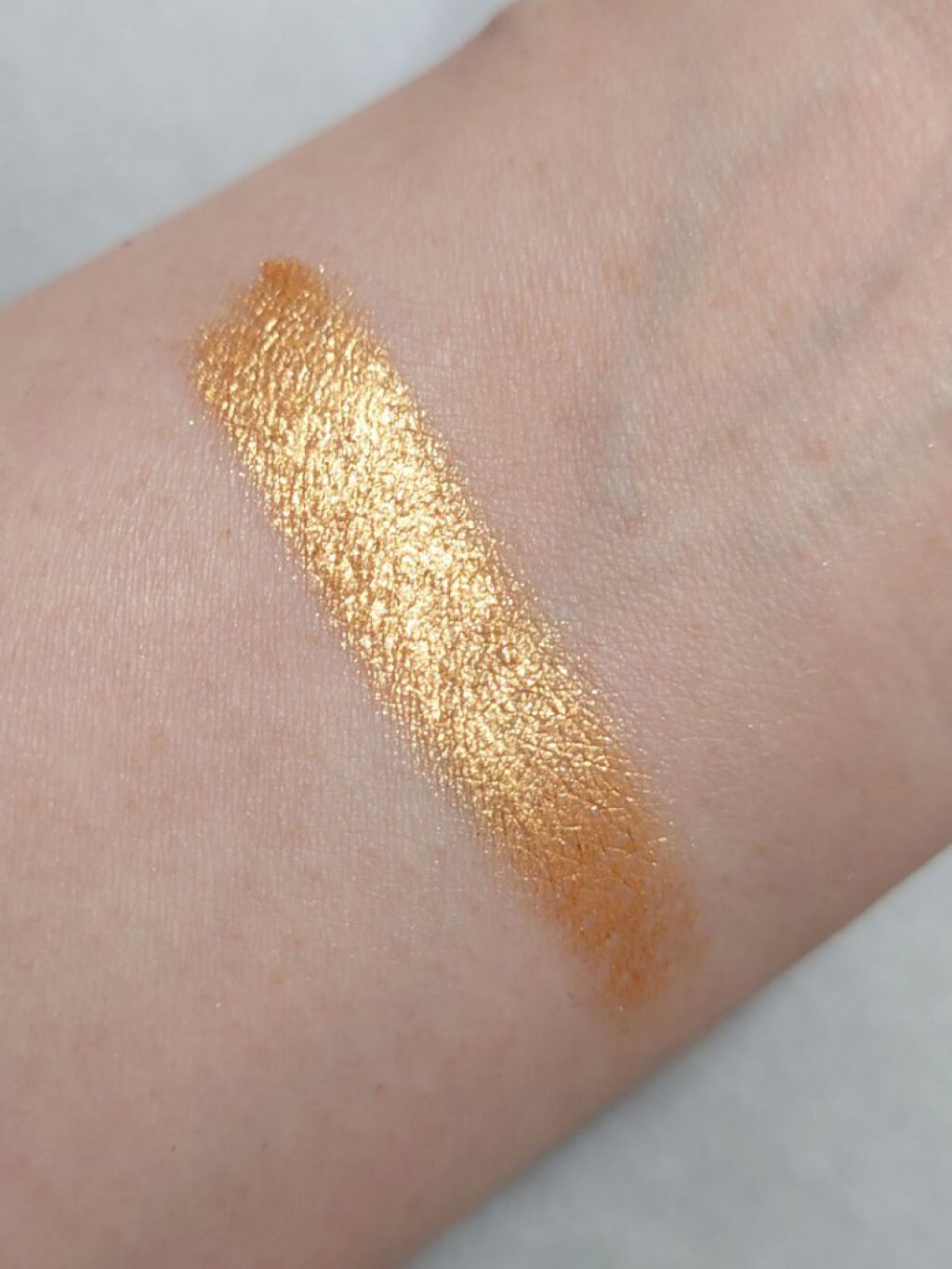 ダズルシャドウ エクストリーム/M・A・C/単色アイシャドウを使ったクチコミ（2枚目）