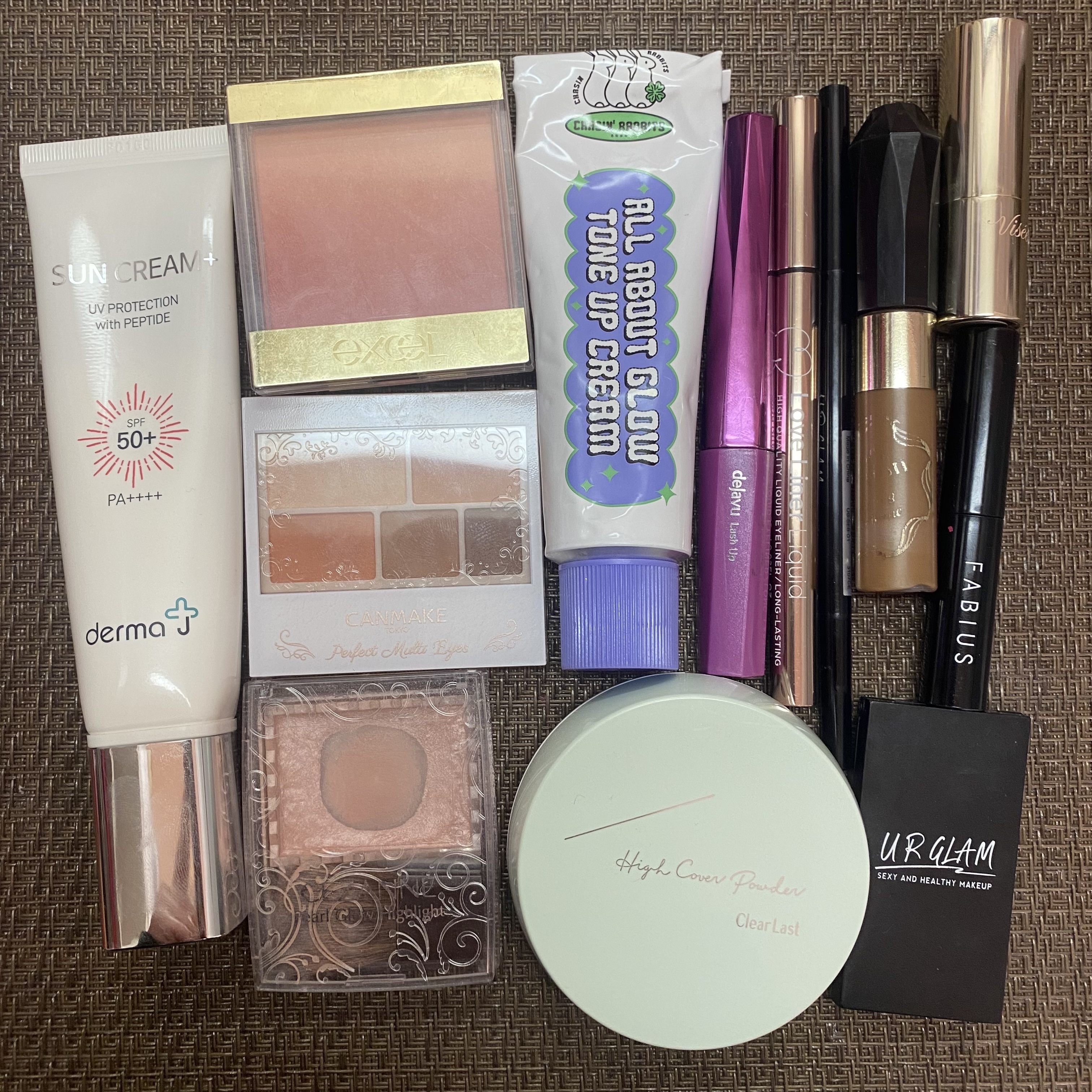 フェイスパウダー ハイカバー N ナチュラルオークルC/クリアラスト/プレストパウダーを使ったクチコミ（3枚目）