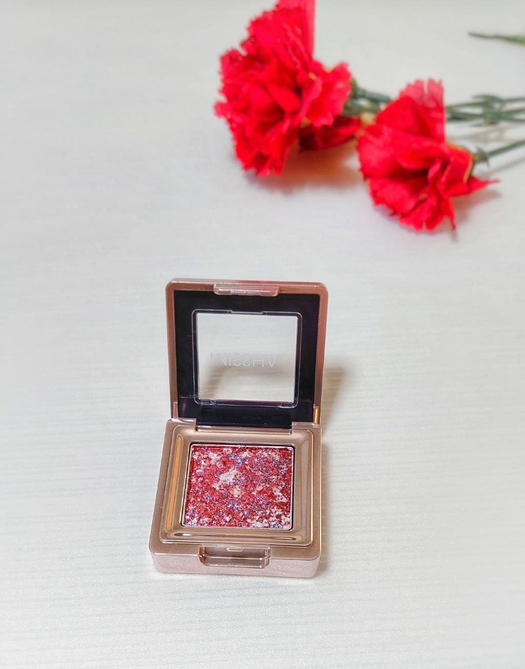 グリッタープリズム シャドウ/MISSHA/グリッターを使ったクチコミ（1枚目）