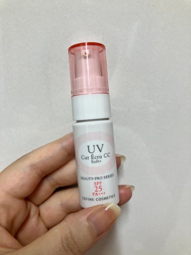 セフィーヌ UVカットエクリュ CCソフト+のクチコミ「セフィーヌ✨UVカットエクリュ CCソフト+
SPF25 PA+++
 渡辺直美ちゃんオススメ.....」（1枚目）