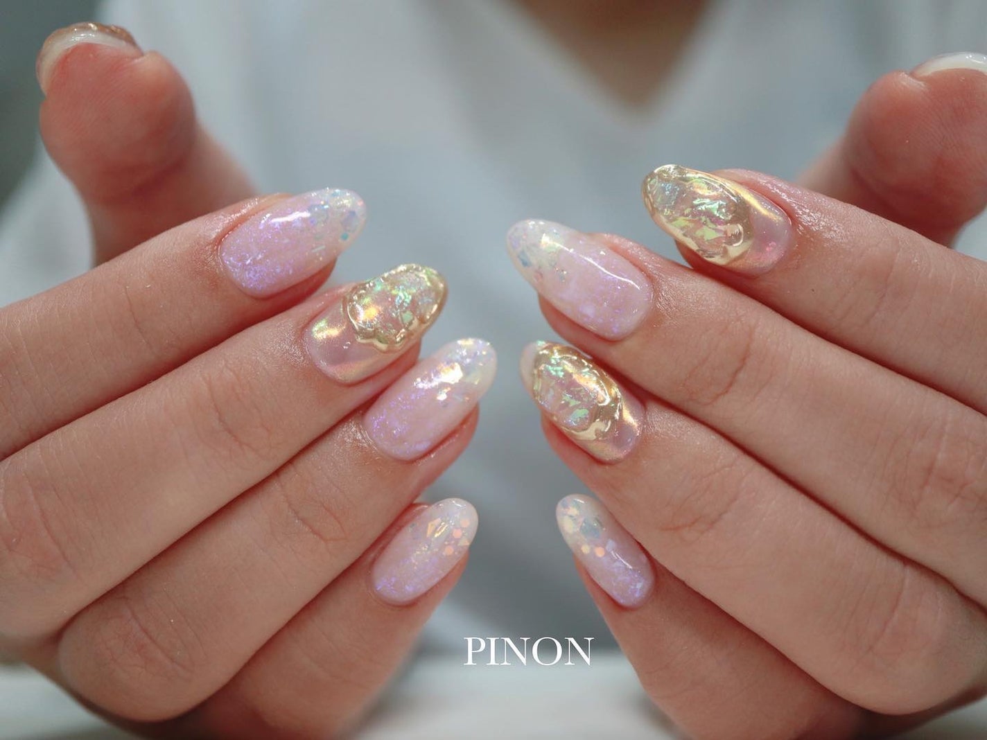 shino on LIPS 「auroradesigncourseキラキラオーロラネイルエフ..」(1枚目)