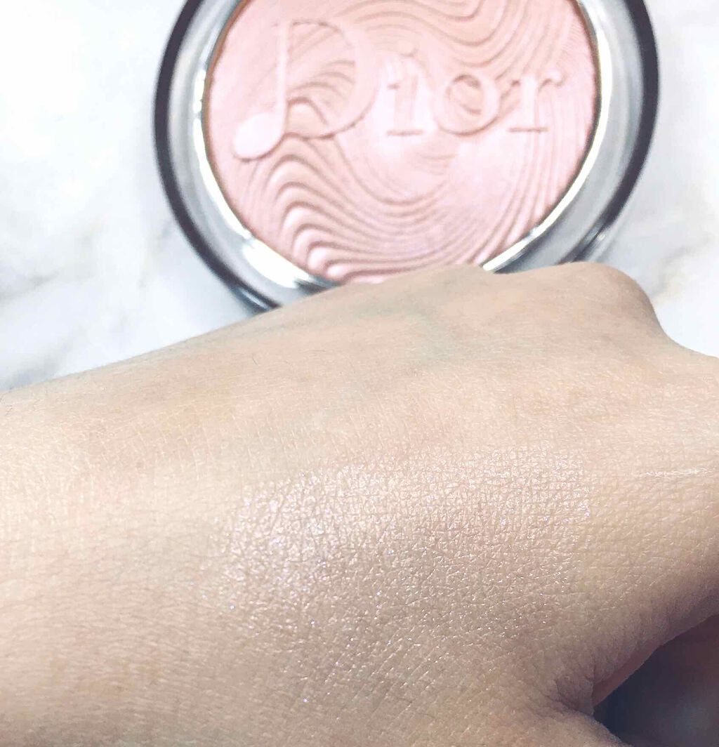 ディオールスキン ミネラル ヌード ルミナイザー パウダー<グロウ バイブス>/Dior/プレストパウダーを使ったクチコミ(3枚目)