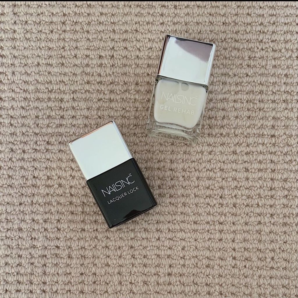 nails inc. ラッカー ロック トップコートのクチコミ「NAILSINC
 
LACQUER LOCK 
 ⇢人気の45セカンドトップコートより乾.....」（1枚目）