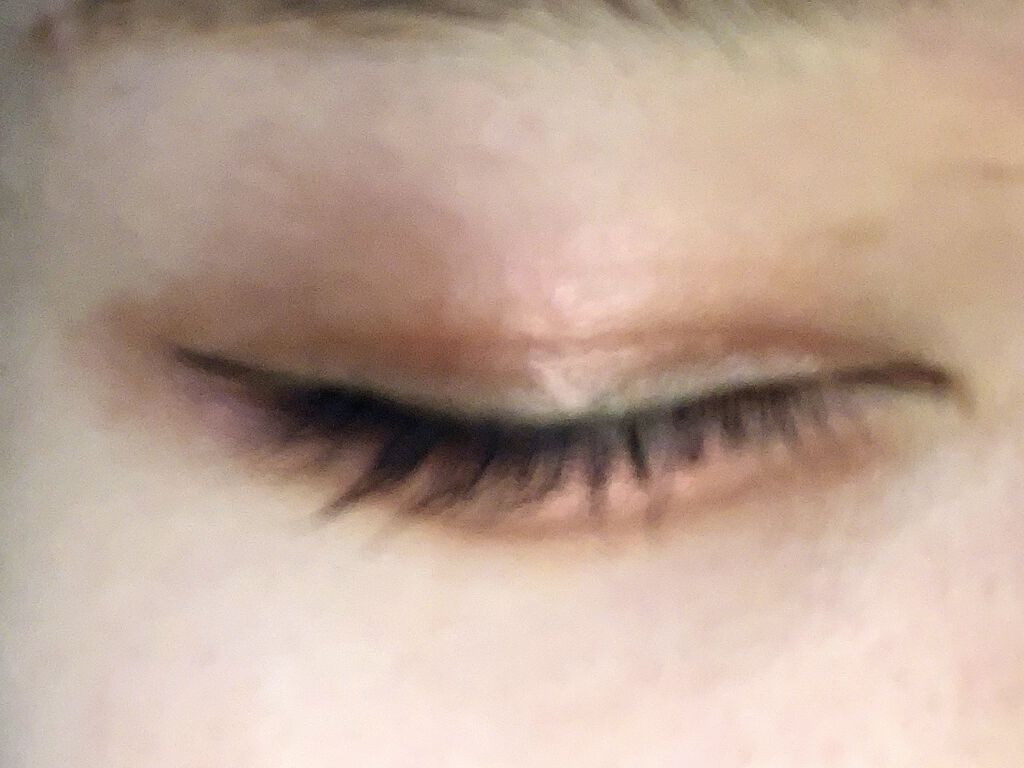 ラスティングアイライナーA BR 自然な茶色/media/リキッドアイライナーを使ったクチコミ（2枚目）