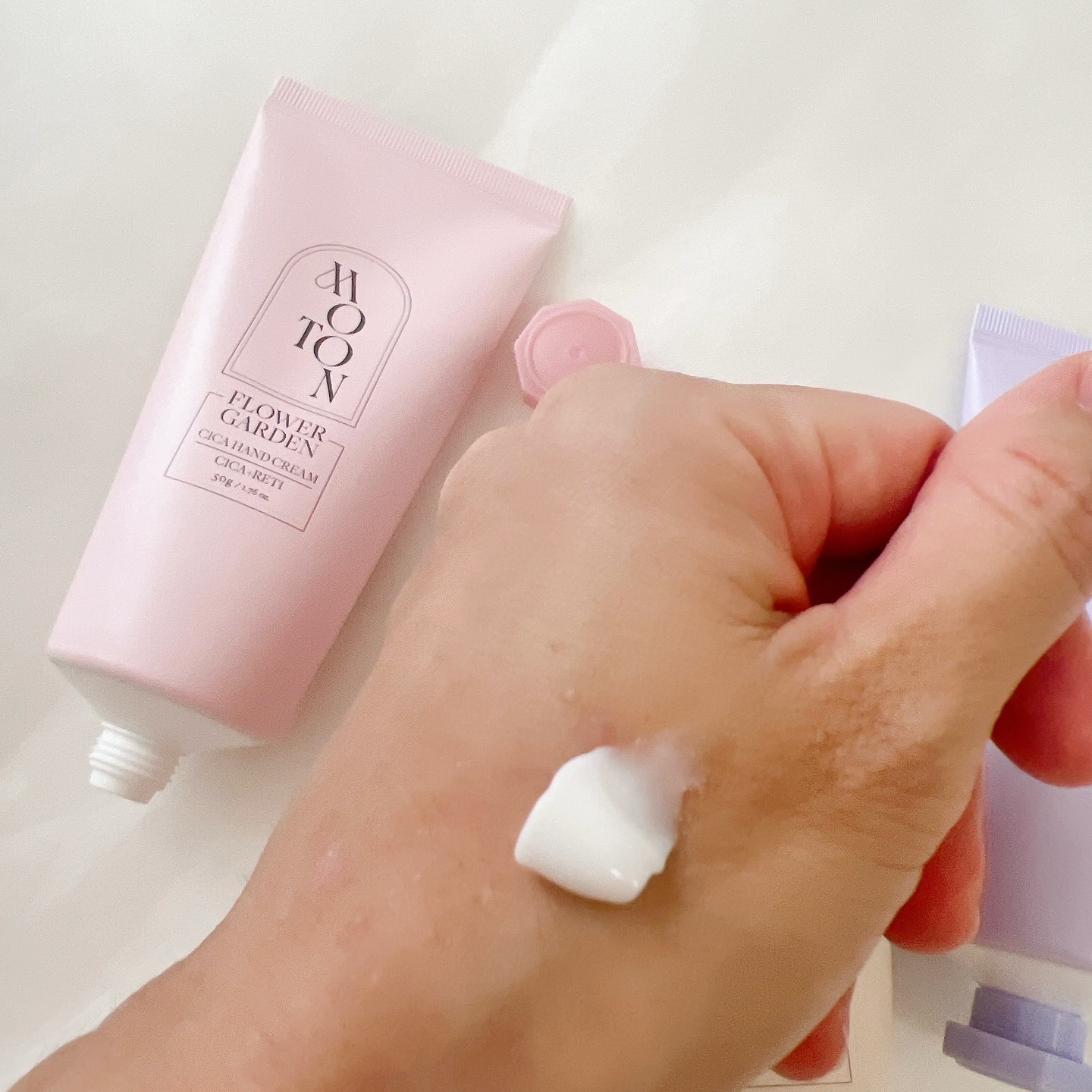 シルクハンドクリーム FLOWER GARDEN /MOTON/ハンドクリームを使ったクチコミ（3枚目）