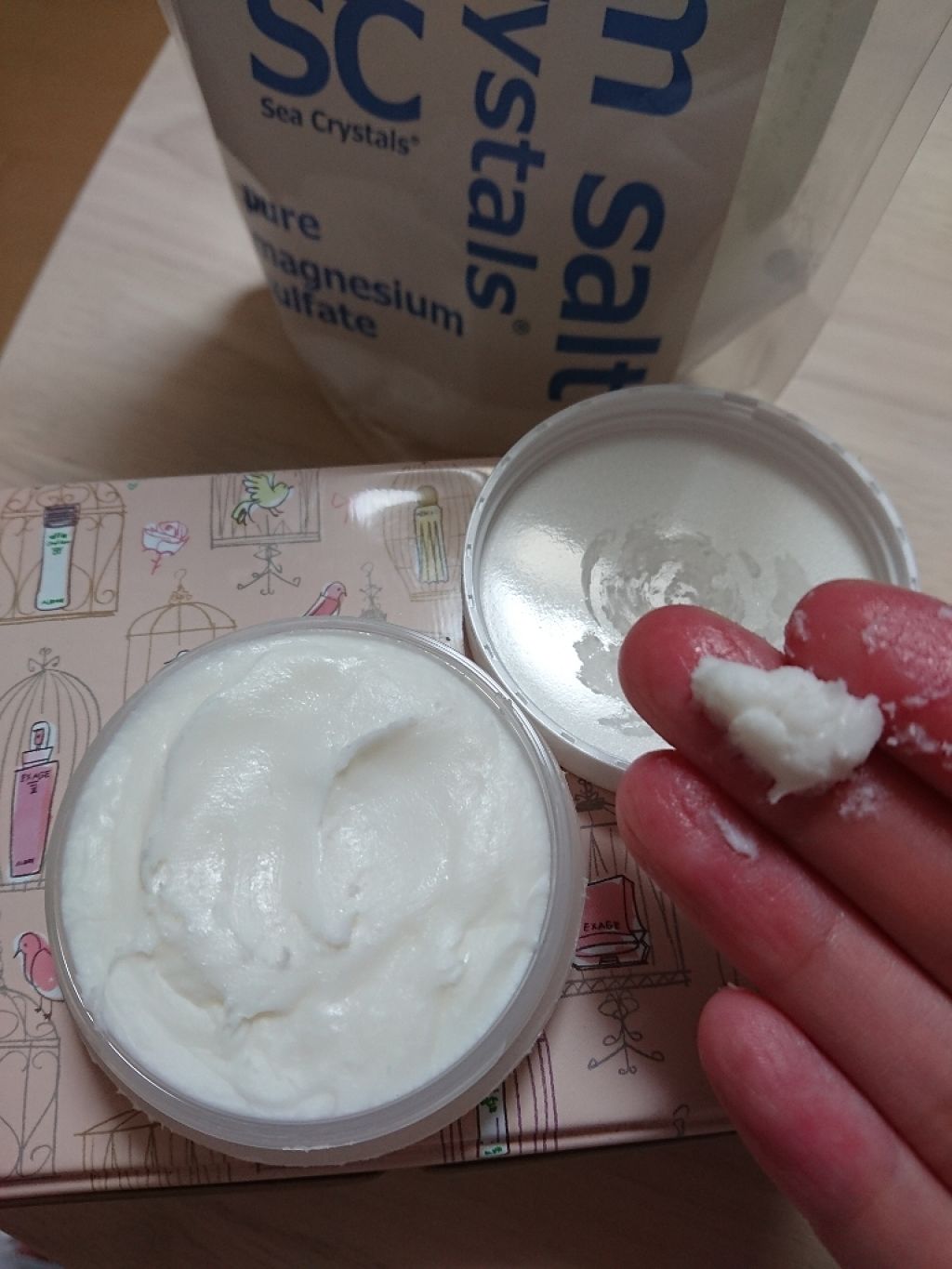 ari on LIPS 「シークリスタルス エプソムソルトクリーム♡写真右の丸いケースで..」(3枚目)