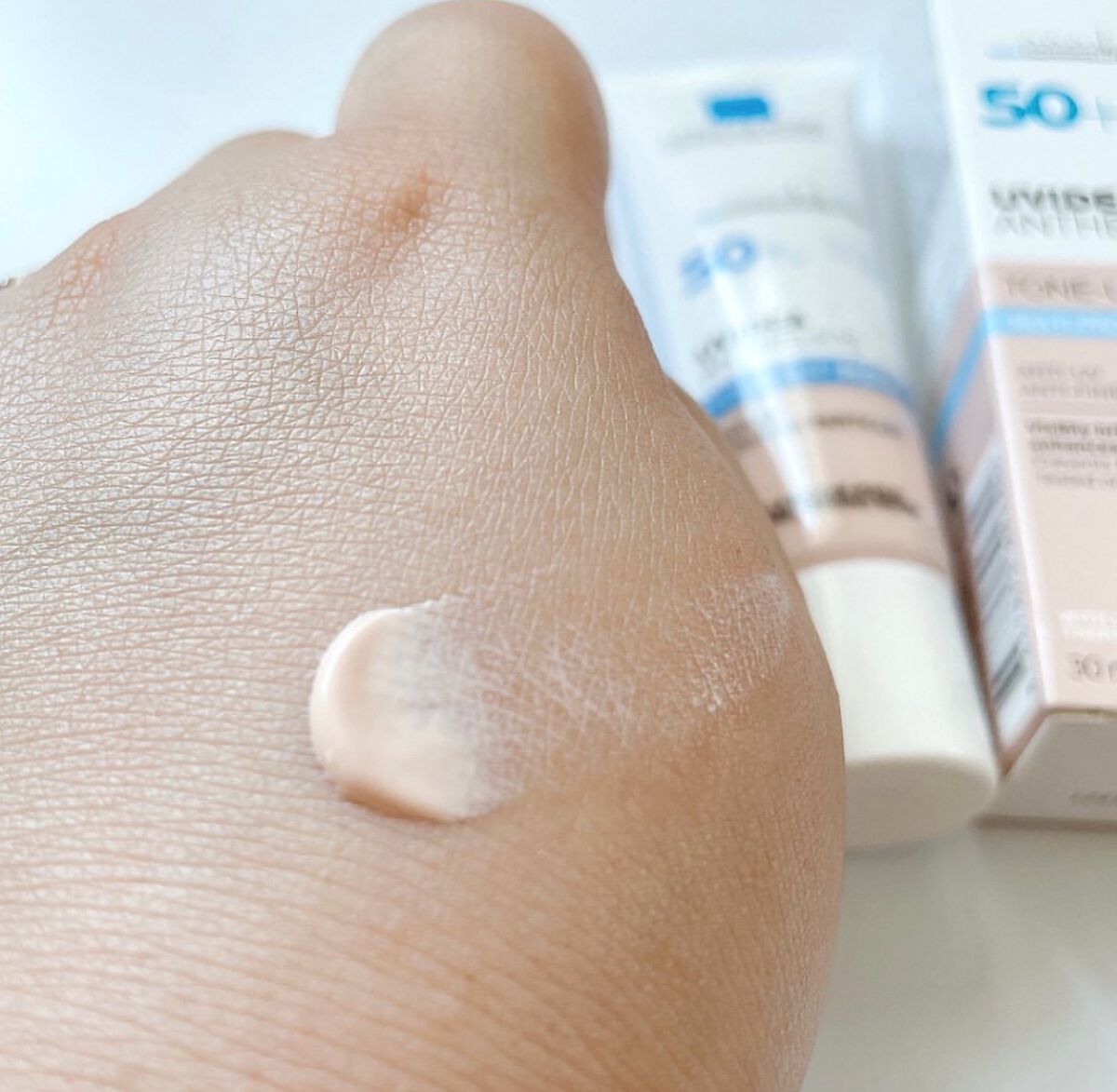 UVイデア XL プロテクショントーンアップ ローズ/ラ ロッシュ ポゼ/日焼け止めクリームを使ったクチコミ(4枚目)