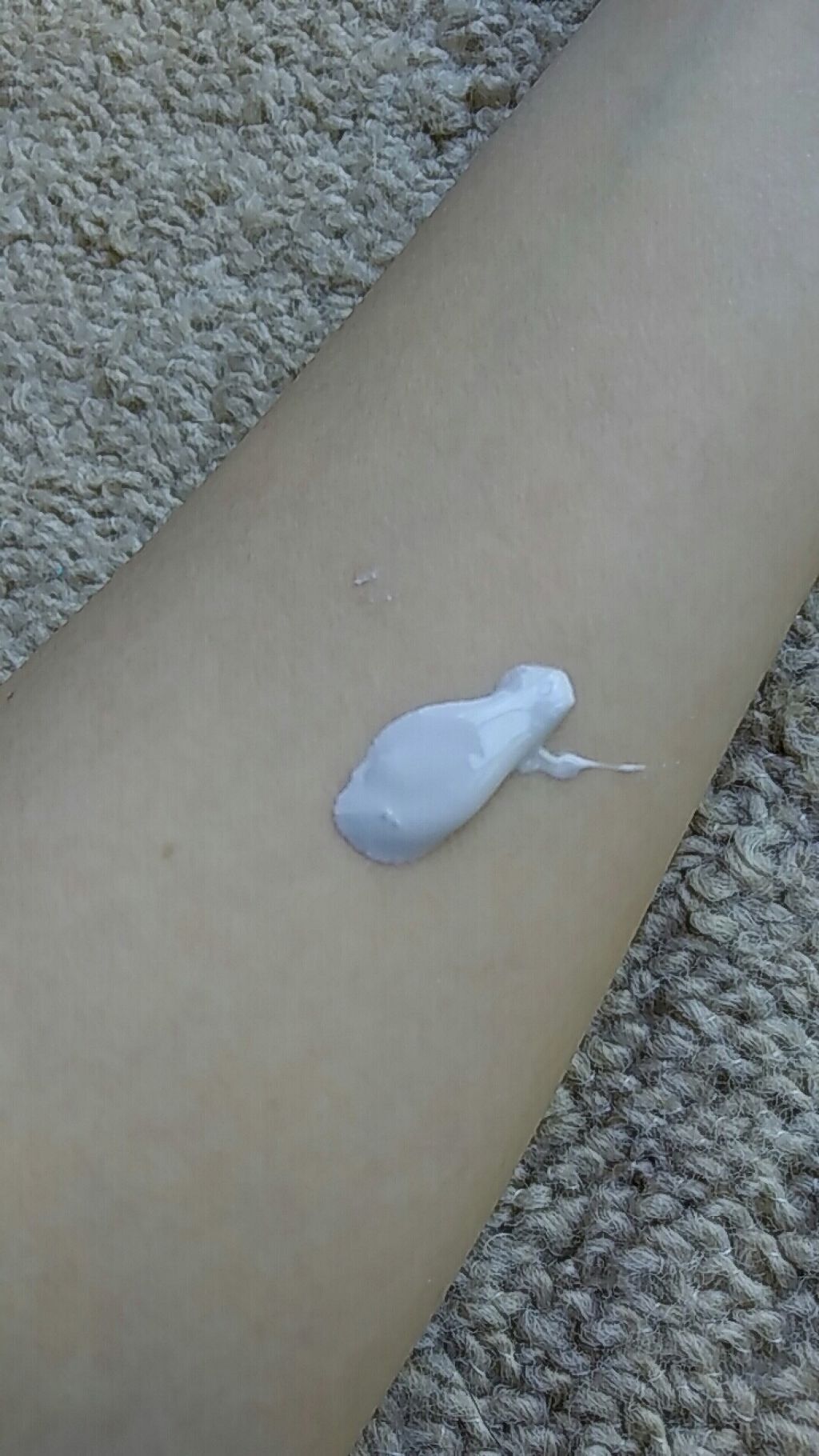 パラソーラ イルミスキンUVエッセンス（旧品）/パラソーラ/日焼け止め・UVケアを使ったクチコミ（2枚目）