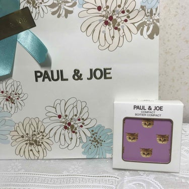 PAUL & JOE BEAUTE コンパクトのクチコミ「ポールアンドジョーのチーク🥰
ほんまに可愛い色！21番だったと思います！
オレンジとピンクの2.....」（1枚目）