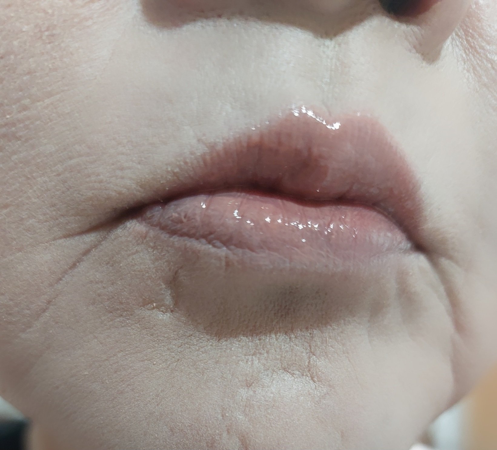 ミネラルリッププランパー ディープ クロームベージュ （限定色）/エトヴォス/リッププランパーを使ったクチコミ（3枚目）