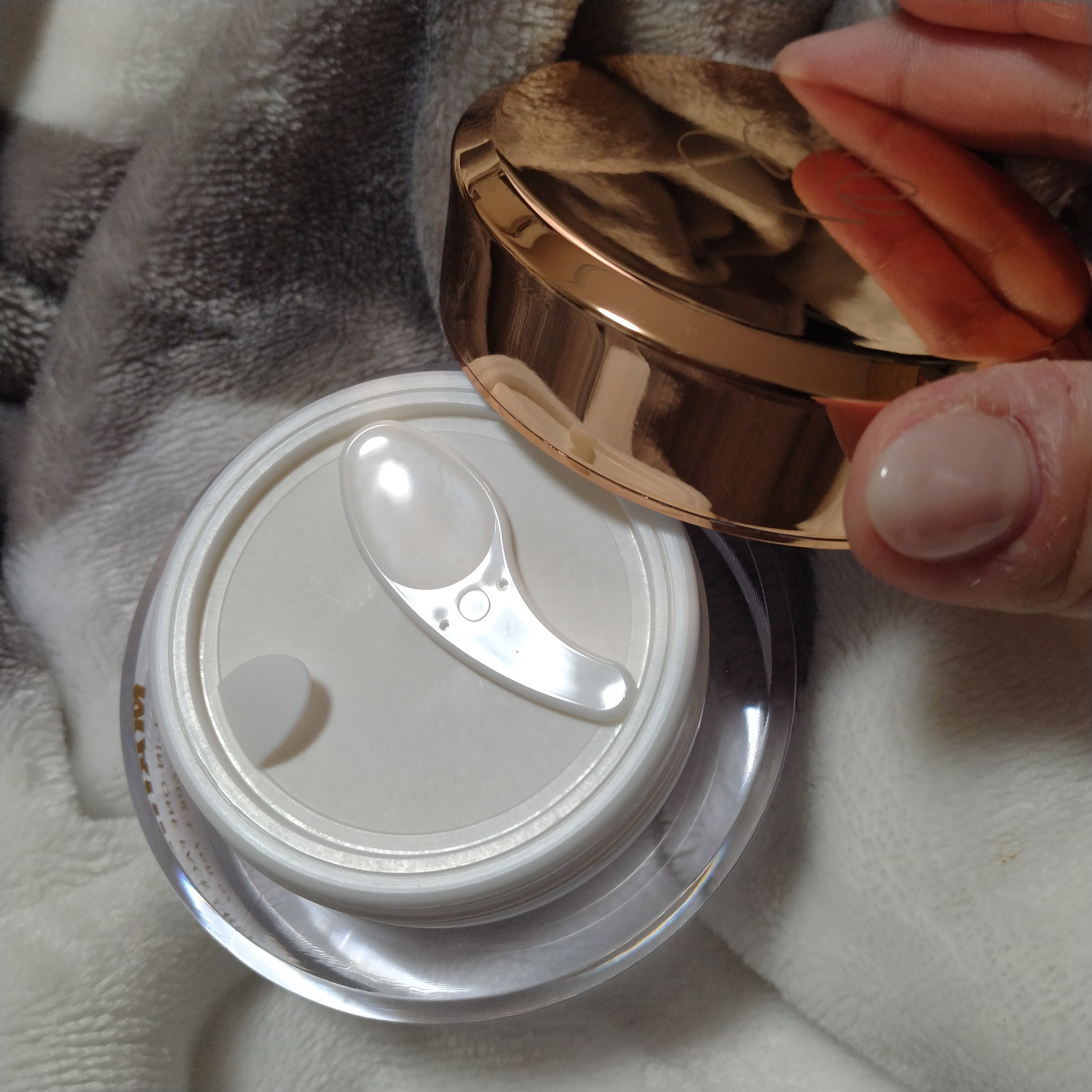 オールインワン フェイスクリーム /MARIÉLAN/オールインワン化粧品を使ったクチコミ（2枚目）