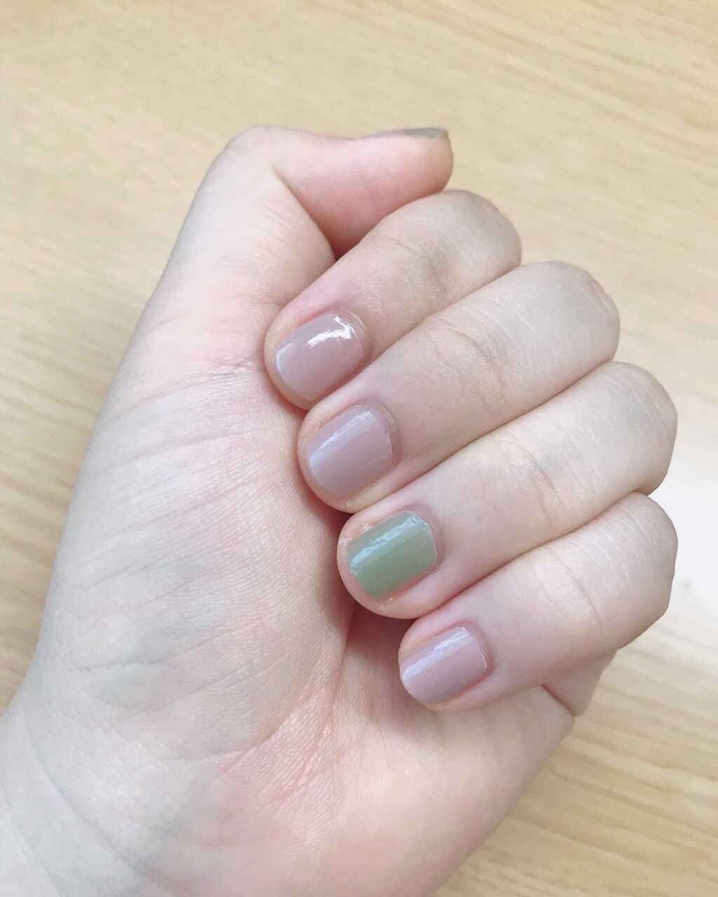 カラフルネイルズ/キャンメイク/マニキュアを使ったクチコミ(3枚目)