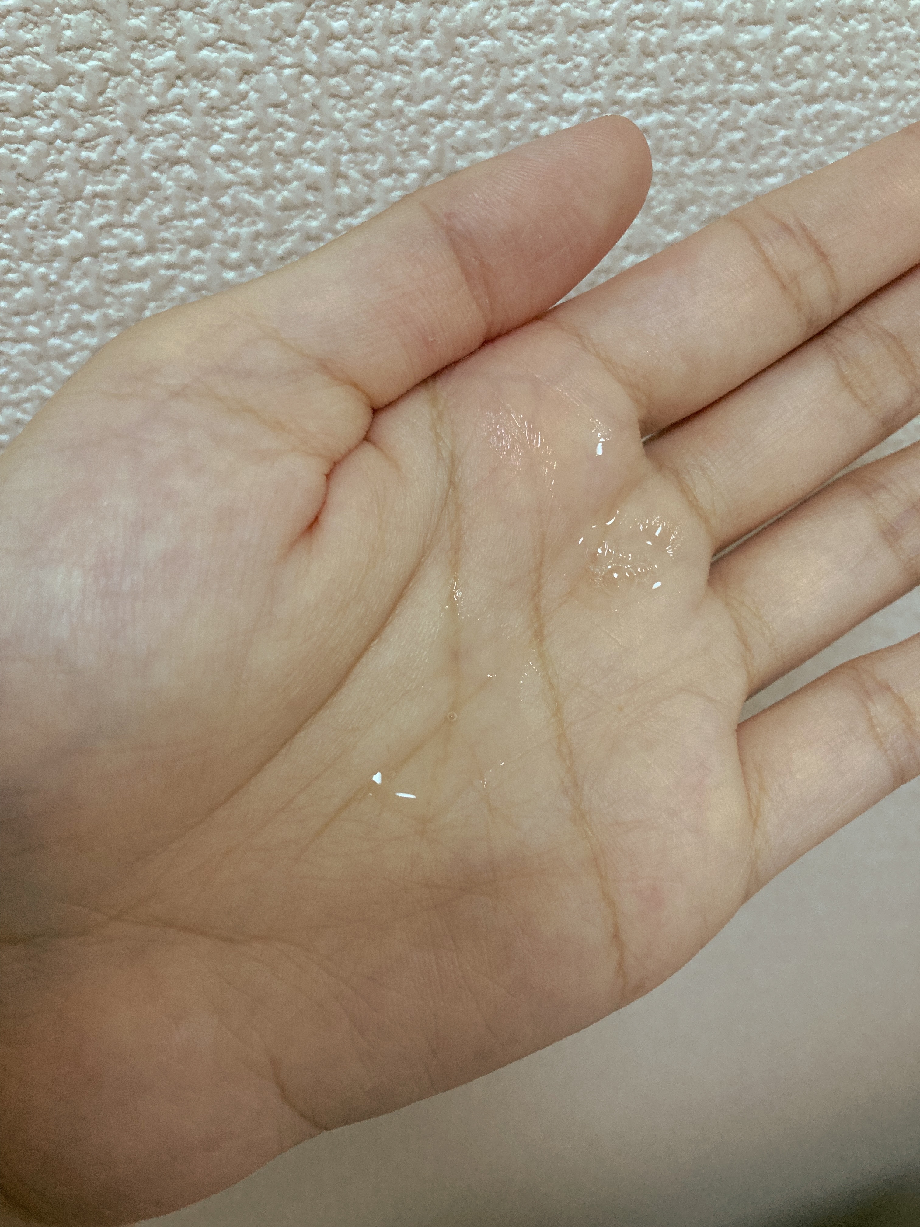 リバイタル アイゾーンブースターのクチコミ「リバイタル　資生堂　目もと美容液

目元の乾燥が気になっていたので、こちらの美容液を使いました.....」（2枚目）