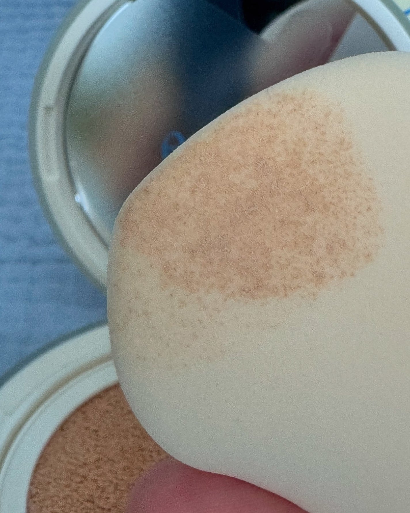 フィー クッションエッグフィットカバー/fwee/クッションファンデーションを使ったクチコミ(4枚目)